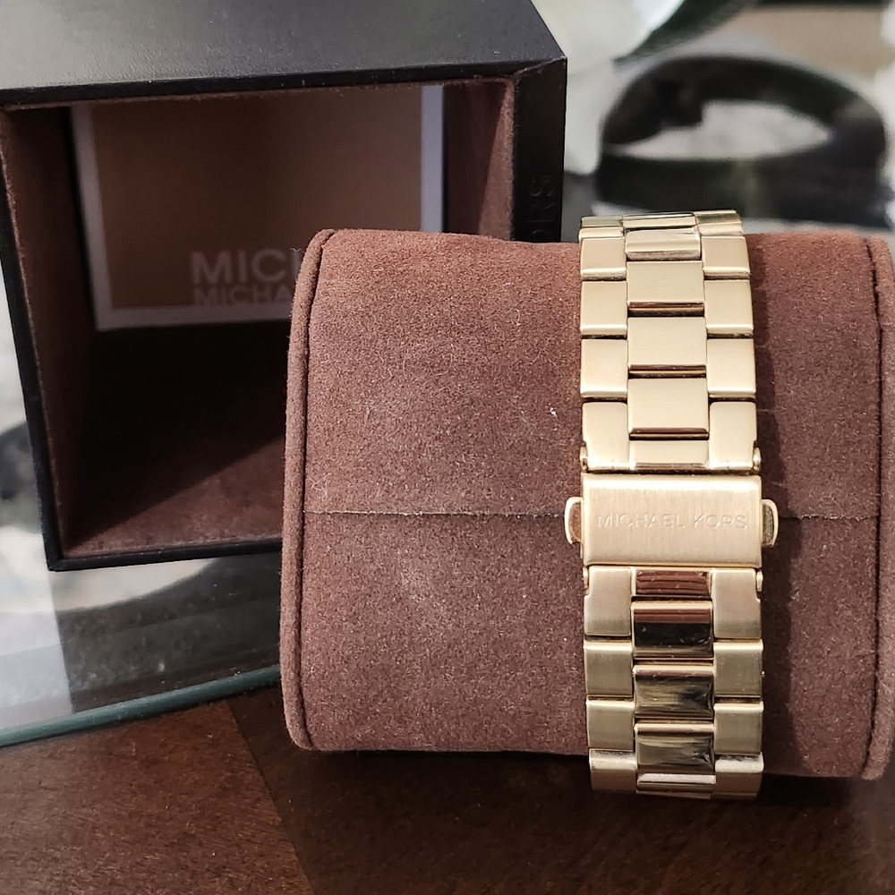 Michael Kors Gold Plated Stainless Steel Watch - Picture 3 of 4
